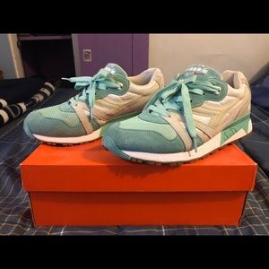 Diadora N9000